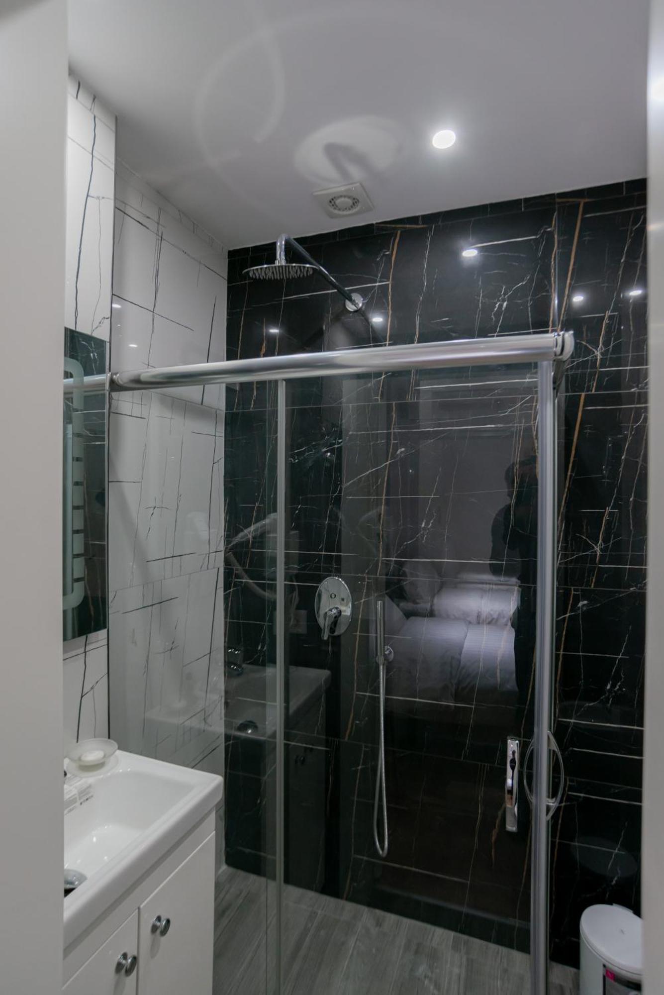 La Gioia Apartment ติรานา ภายนอก รูปภาพ